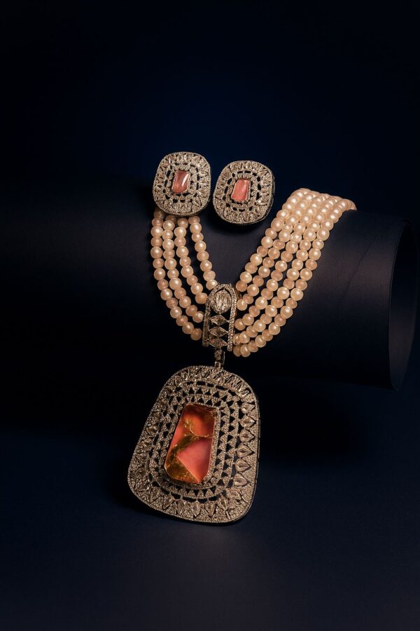 ROSE WATER KUNDAN LONG NECKLACE